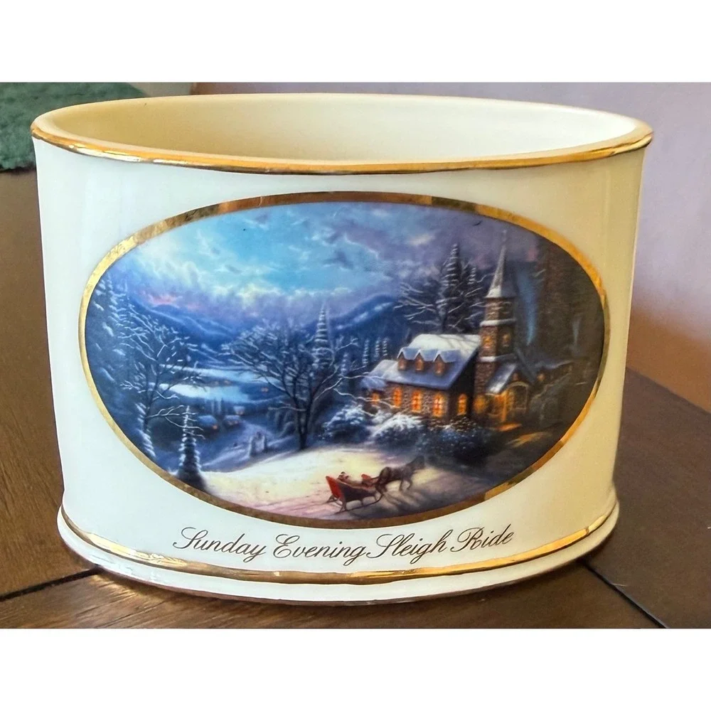 Thomas Kinkade Sunday Evening Sleigh Ride Porcelain Candle Holder Gold Trim 2004